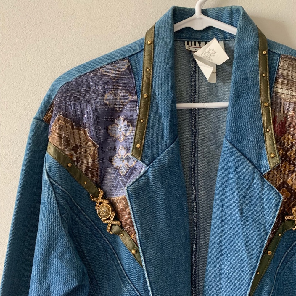 Vintage-Inspired Blue Denim Blazer with Embroidered Panels